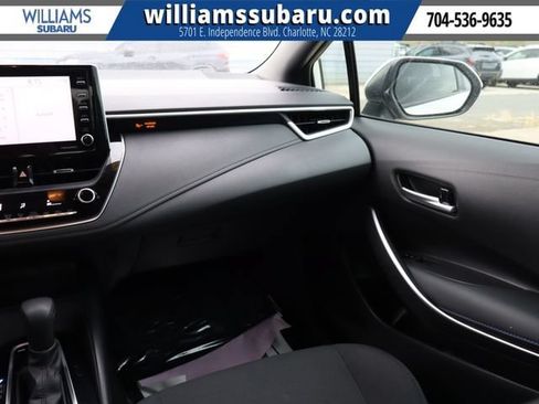 Used 2021 Toyota Corolla SE w/ SE Premium Package FWD image 15