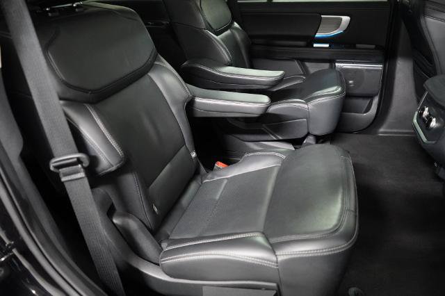 Certified 2025 Ford Expedition Platinum AWD/4WD image 22