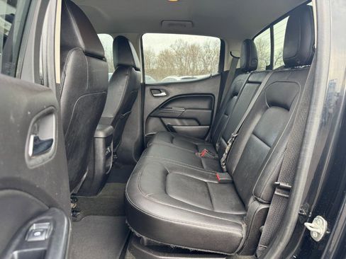 Used 2016 Chevrolet Colorado LT w/ Midnight Edition image 16