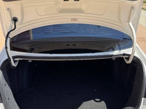 Used 2011 Volkswagen Jetta SE FWD image 13