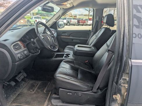 Used 2010 Chevrolet Silverado 1500 LTZ w/ Convenience Package image 2