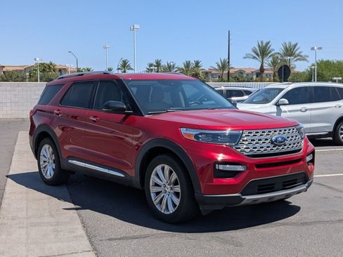Used 2021 Ford Explorer Limited w/ Equipment Group 301A RWD image 3