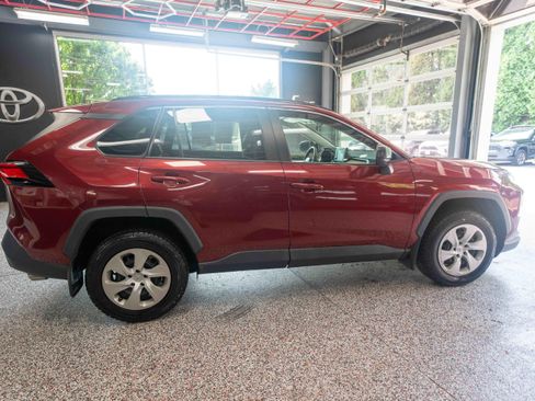 Used 2019 Toyota RAV4 LE w/ All Weather Liner Package AWD/4WD image 4