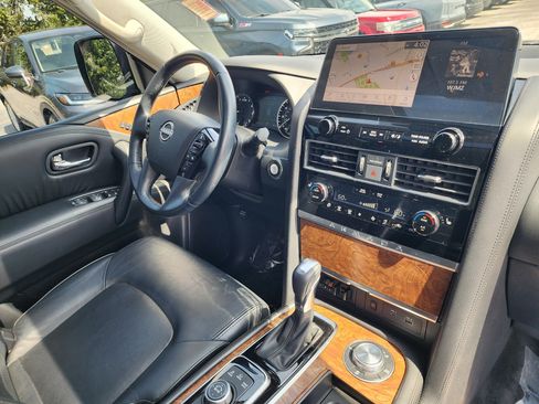 Used 2023 Nissan Armada SL w/ Captain's Chairs Package AWD/4WD image 16