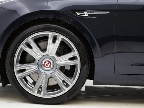 Used 2015 Bentley Flying Spur V8 AWD/4WD image 36