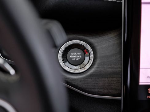 Used 2022 Jeep Grand Cherokee Limited image 29