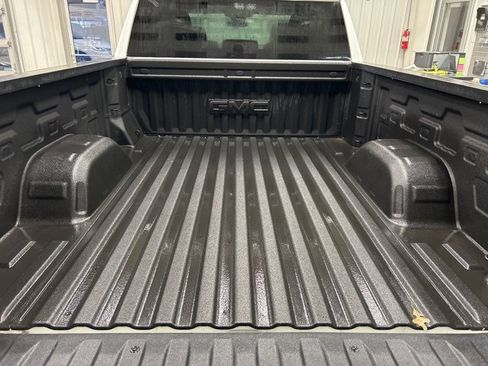 Used 2025 GMC Sierra 1500 Elevation w/ X31 Off-Road Package image 7