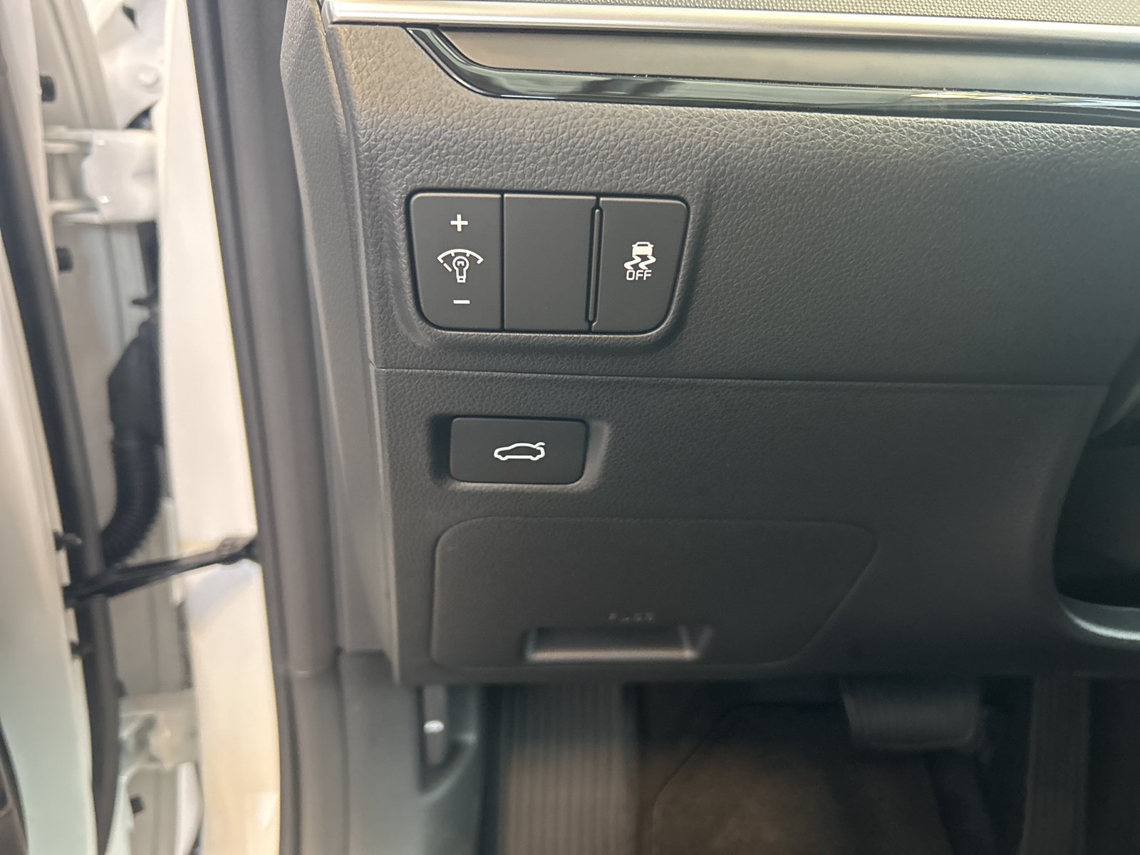New 2026 Kia K5 LXS FWD image 15