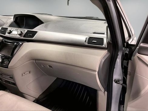 Used 2016 Honda Odyssey EX-L image 25
