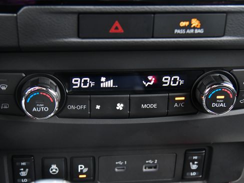 Used 2023 Nissan Frontier Pro-X w/ Pro Convenience Package image 26