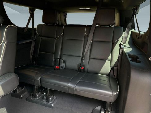 Used 2021 Cadillac Escalade ESV Sport w/ Driver Assist Tech Package RWD image 23