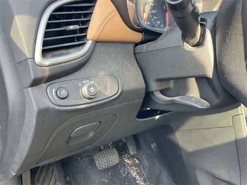 Used 2017 Chevrolet Trax LT w/ LT Convenience Package image 24