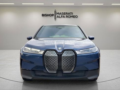 Used 2022 BMW iX xDrive50 w/ Convenience Package image 2