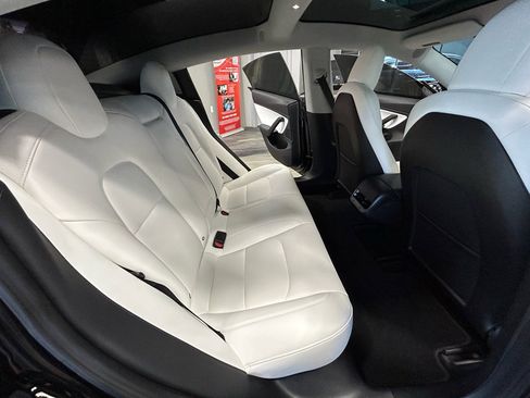 Used 2018 Tesla Model 3 Long Range AWD/4WD image 41