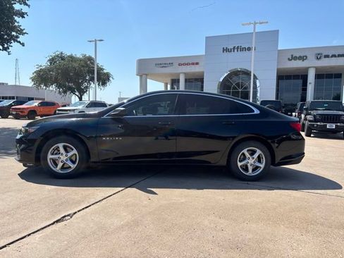 Used 2017 Chevrolet Malibu LS FWD image 8