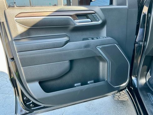 Used 2023 Chevrolet Silverado 1500 RST w/ Z71 Off-Road Package image 43