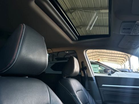 Used 2023 Nissan Altima 2.5 SR w/ SR Premium Package image 17