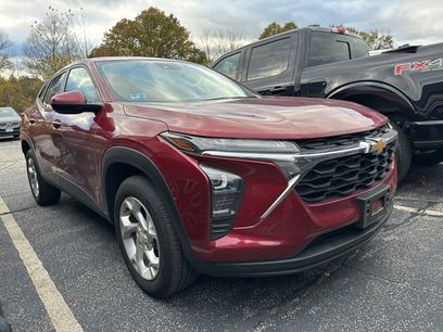 Used 2024 Chevrolet Trax LS w/ LS Convenience Package