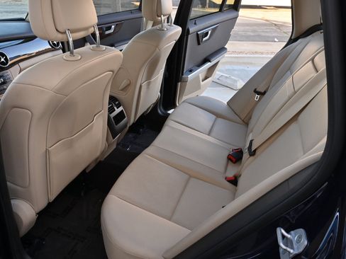 Used 2015 Mercedes-Benz GLK 350 2WD image 14