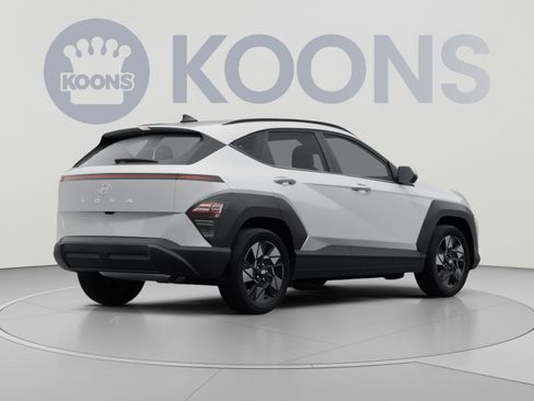 Used 2025 Hyundai Kona SEL AWD/4WD image 4