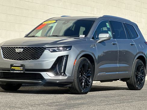 Certified 2024 Cadillac XT6 Premium Luxury image 8