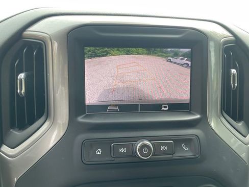 Used 2022 Chevrolet Silverado 1500 Custom AWD/4WD image 30