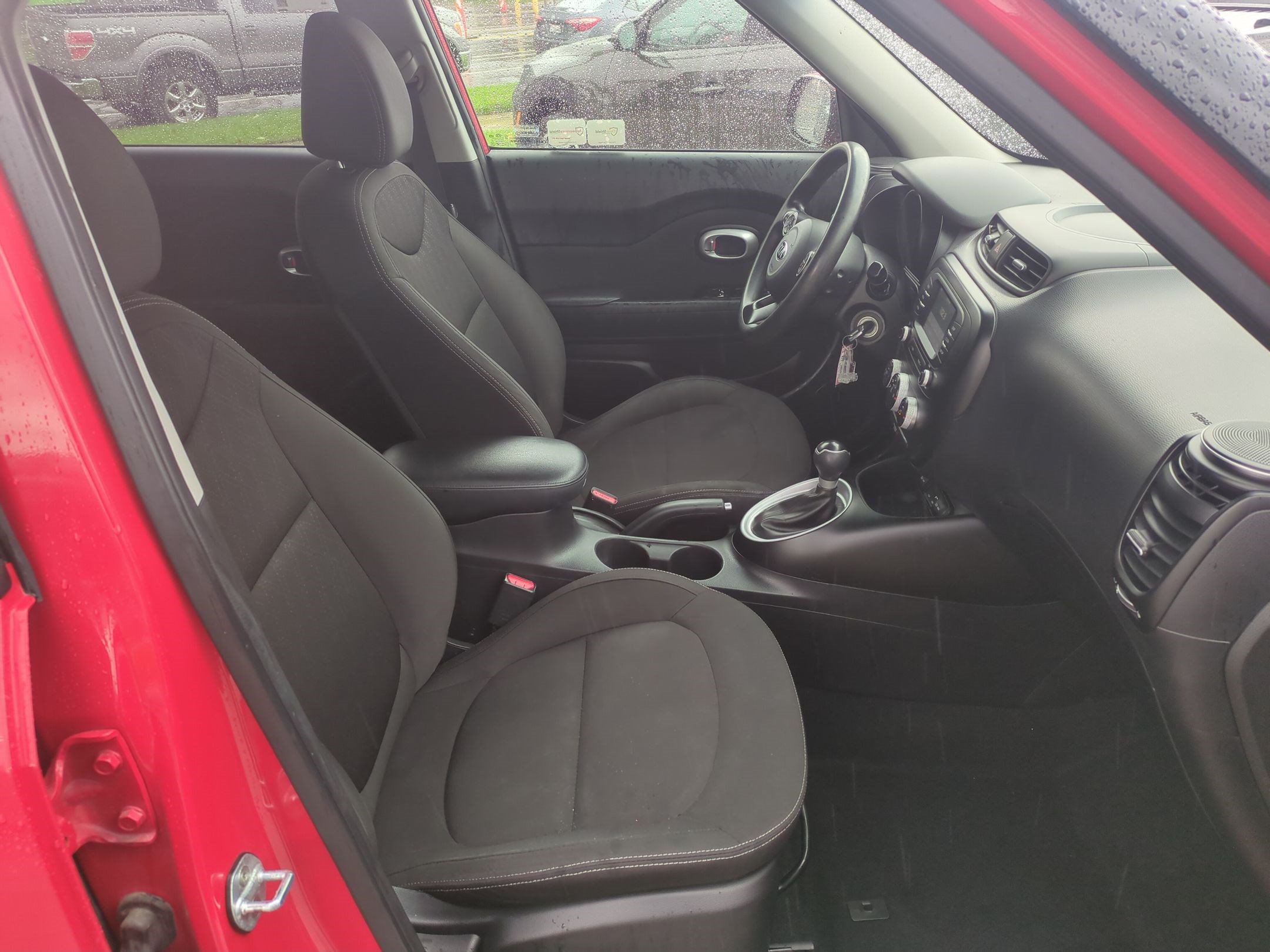 Used 2019 Kia Soul FWD image 30