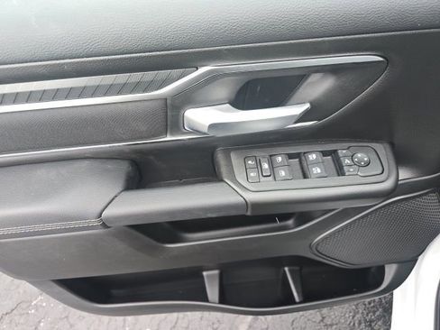 New 2026 RAM 1500 Big Horn AWD/4WD image 9