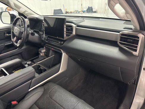 Used 2022 Toyota Tundra Limited AWD/4WD image 44