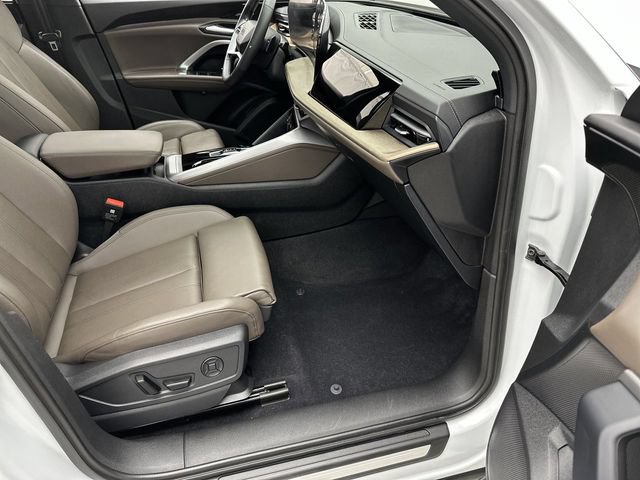 Used 2025 Audi Q5 Premium Plus w/ Premium Plus AWD/4WD image 25