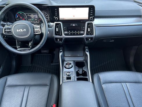 Used 2024 Kia Sorento EX image 10
