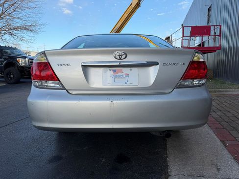Used 2005 Toyota Camry LE image 5