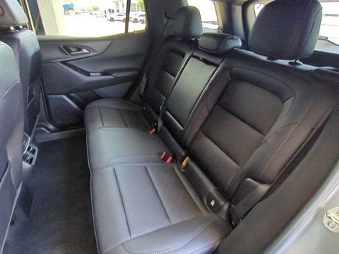 Used 2025 Chevrolet Equinox LT w/ Convenience Package II FWD image 24
