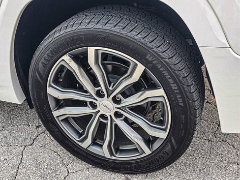 Used 2020 GMC Terrain Denali w/ LPO, Floor Liner Package FWD image 7