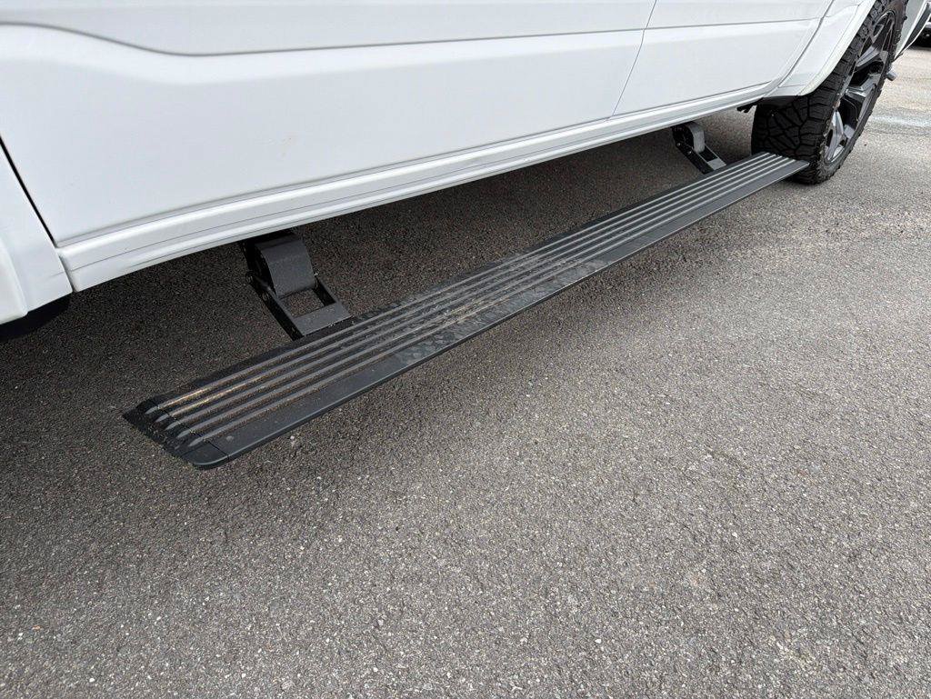 Used 2021 RAM 1500 Limited w/ Night Edition AWD/4WD image 17