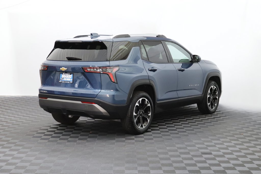 Used 2025 Chevrolet Equinox LT w/ Convenience Package II FWD image 8