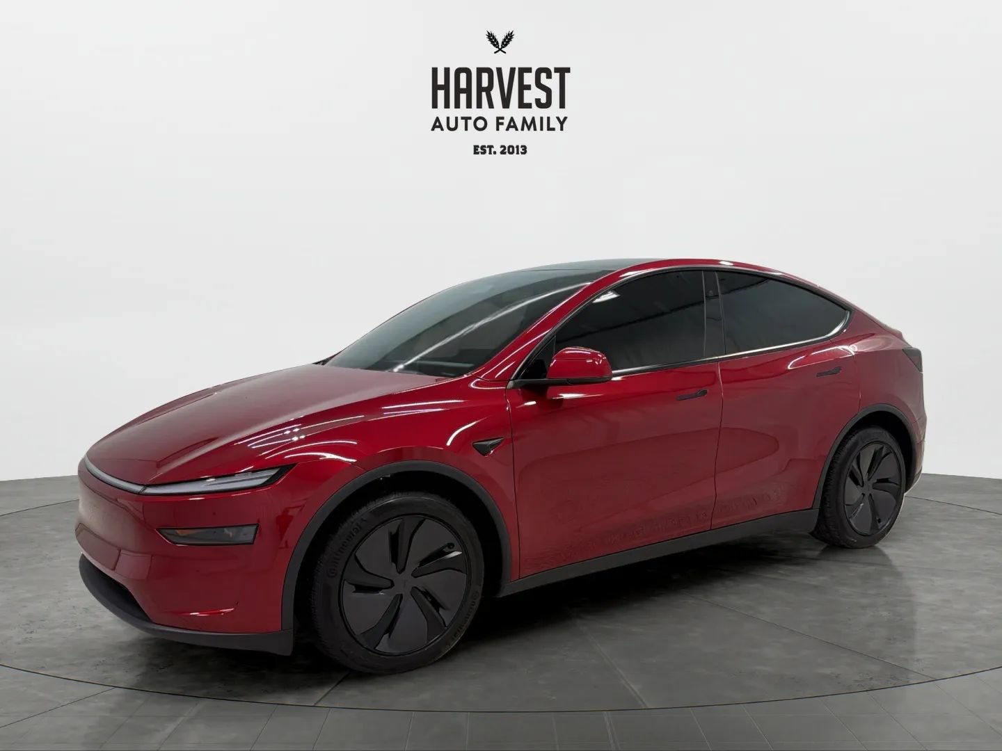 Used 2026 Tesla Model Y AWD image 1