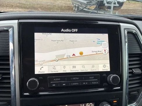 Used 2020 Nissan Titan SL w/ Moonroof Package image 16