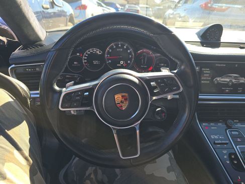 Used 2019 Porsche Panamera GTS w/ Premium Package Plus image 2