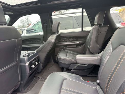 Used 2024 Ford Expedition Max Platinum image 9
