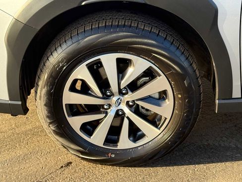 Certified 2025 Subaru Outback Premium w/ Popular Package #1A image 10