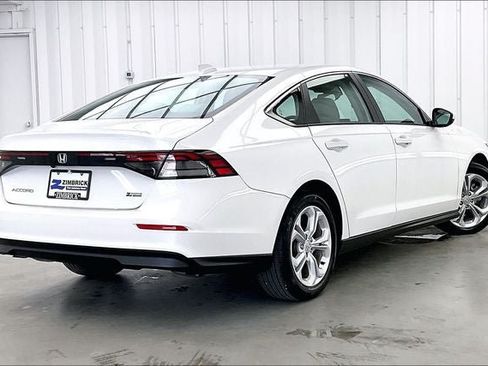 Certified 2023 Honda Accord LX image 12