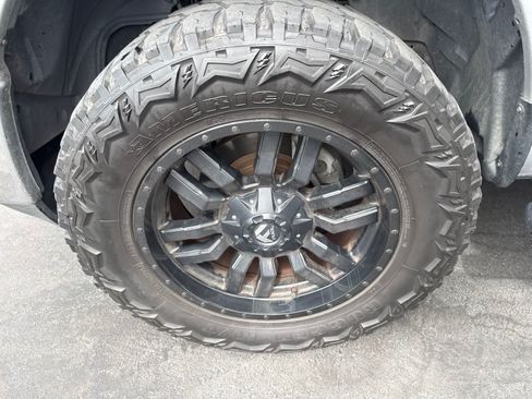 Used 2017 RAM 1500 Classic SLT RWD image 21