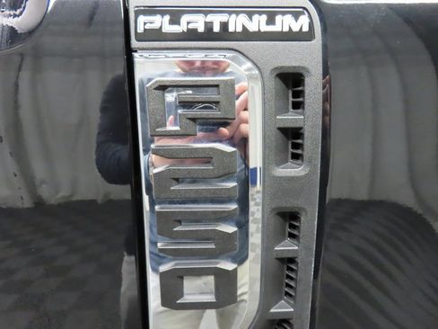 Used 2024 Ford F250 Platinum image 60