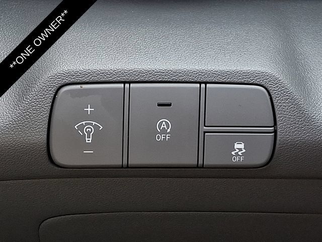 Used 2025 Hyundai Elantra SE FWD image 25