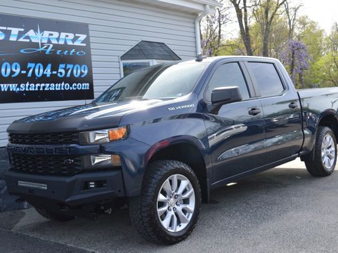 Used 2021 Chevrolet Silverado 1500 Custom image 1
