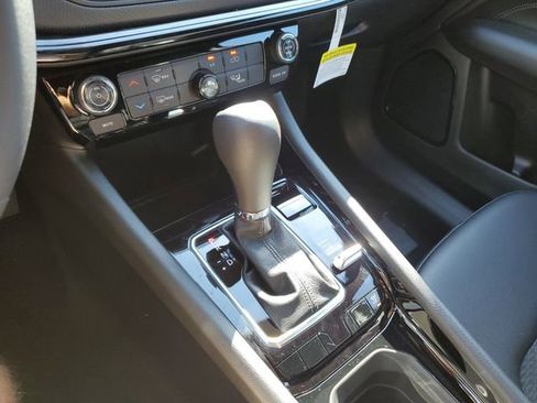 New 2026 Jeep Compass Latitude image 16