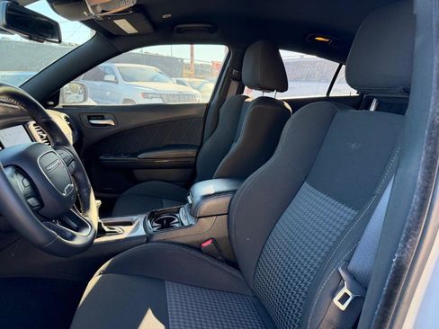 Used 2022 Dodge Charger R/T w/ Blacktop Package image 10