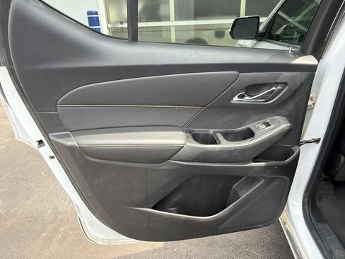 Used 2020 Chevrolet Traverse Premier AWD/4WD image 12