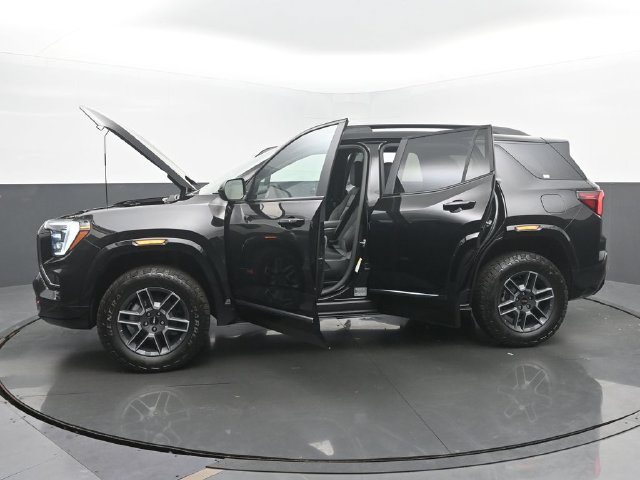 New 2026 GMC Terrain AT4 w/ LPO, Black Badging Package AWD/4WD image 53